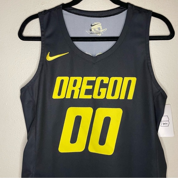 NWT Nike Oregon Ducks Authentic Embroidered Stitched NCAA Basketball Jersey - Picture 2 of 5